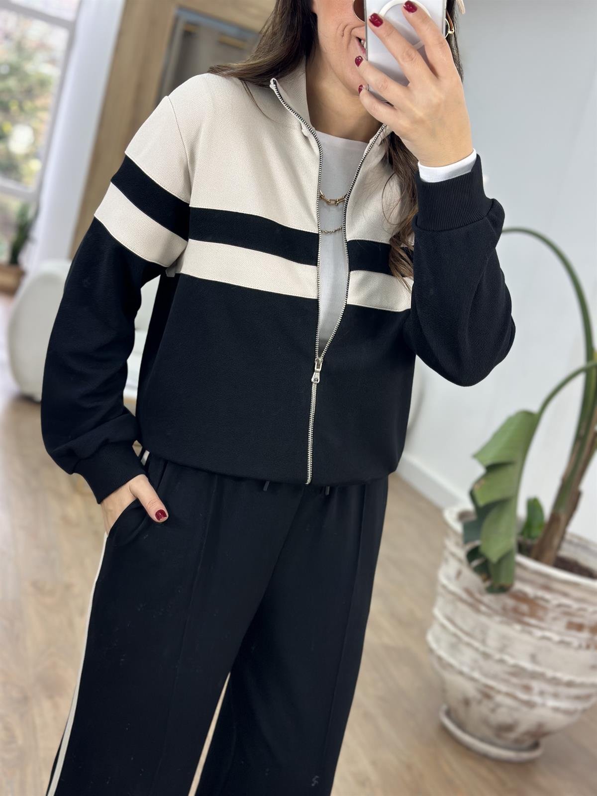 Önü Fermuarlı Çizgili Eşofman Takım 