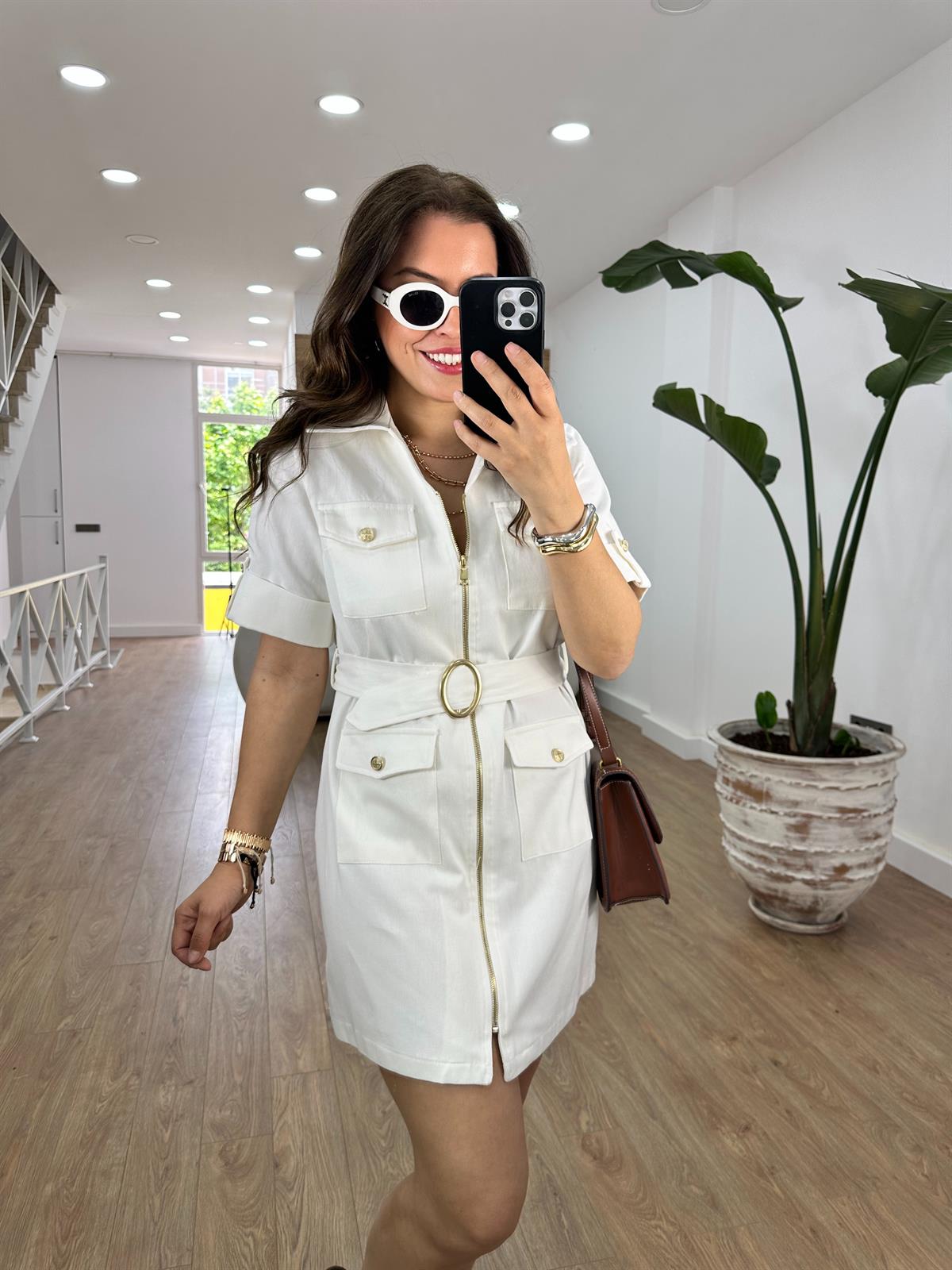 Önü Fermuarlı Kemerli Denim Elbise