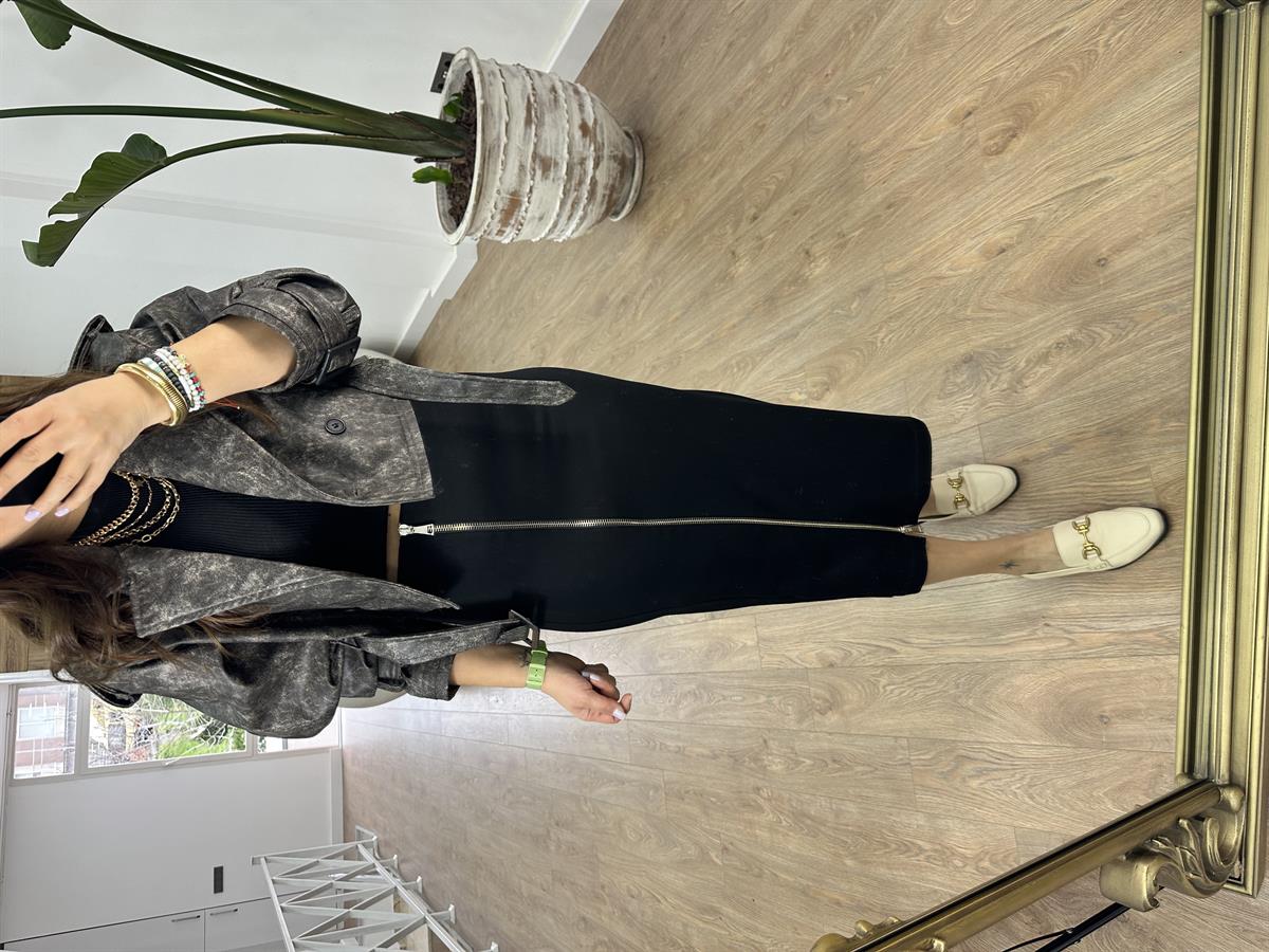 Önü Fermuarlı Likralı Etek