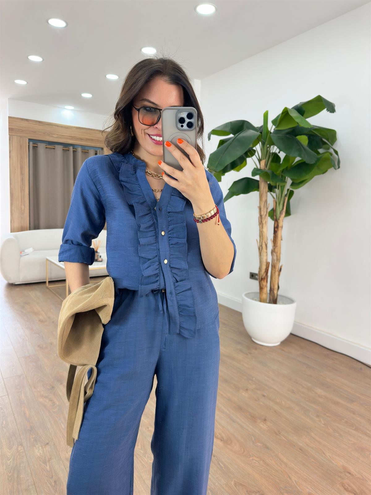 Önü Fırfırlı Gömlek Pantolon Takım - Lacivert