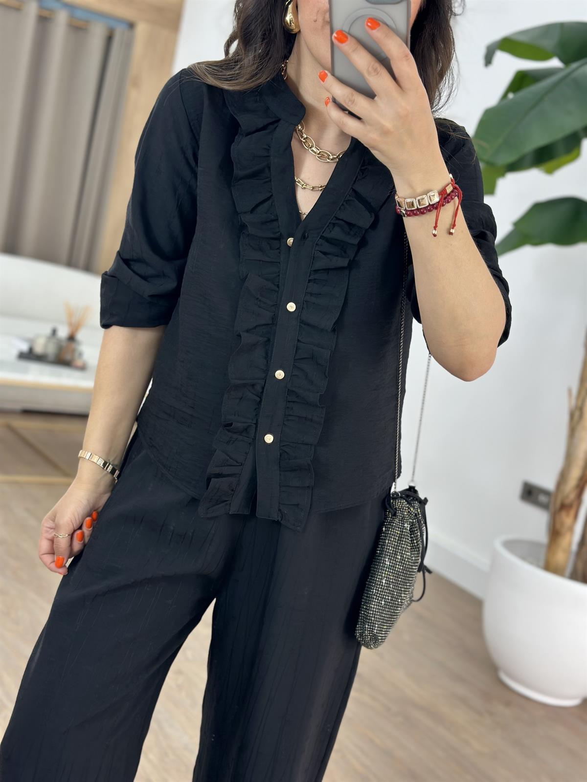 Önü Fırfırlı Gömlek Pantolon Takım - Siyah