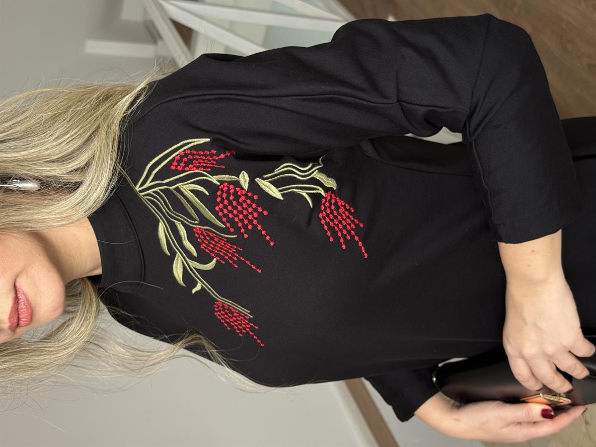 Önü Nakış İşlemeli Midi Boy Elbise 