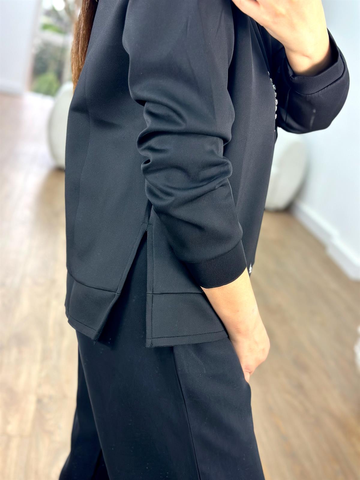 Önü Taş İşlemeli Scuba Kumaş Sweatshirt