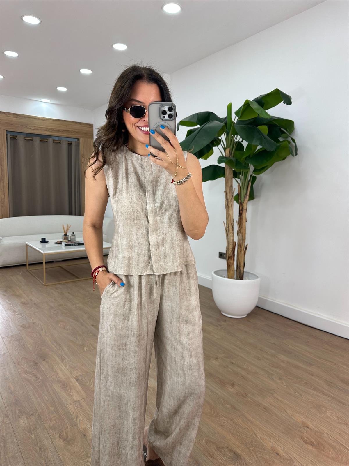 Orijinal Marka Beli Lastikli Pantolon Yelek Takım - Taş