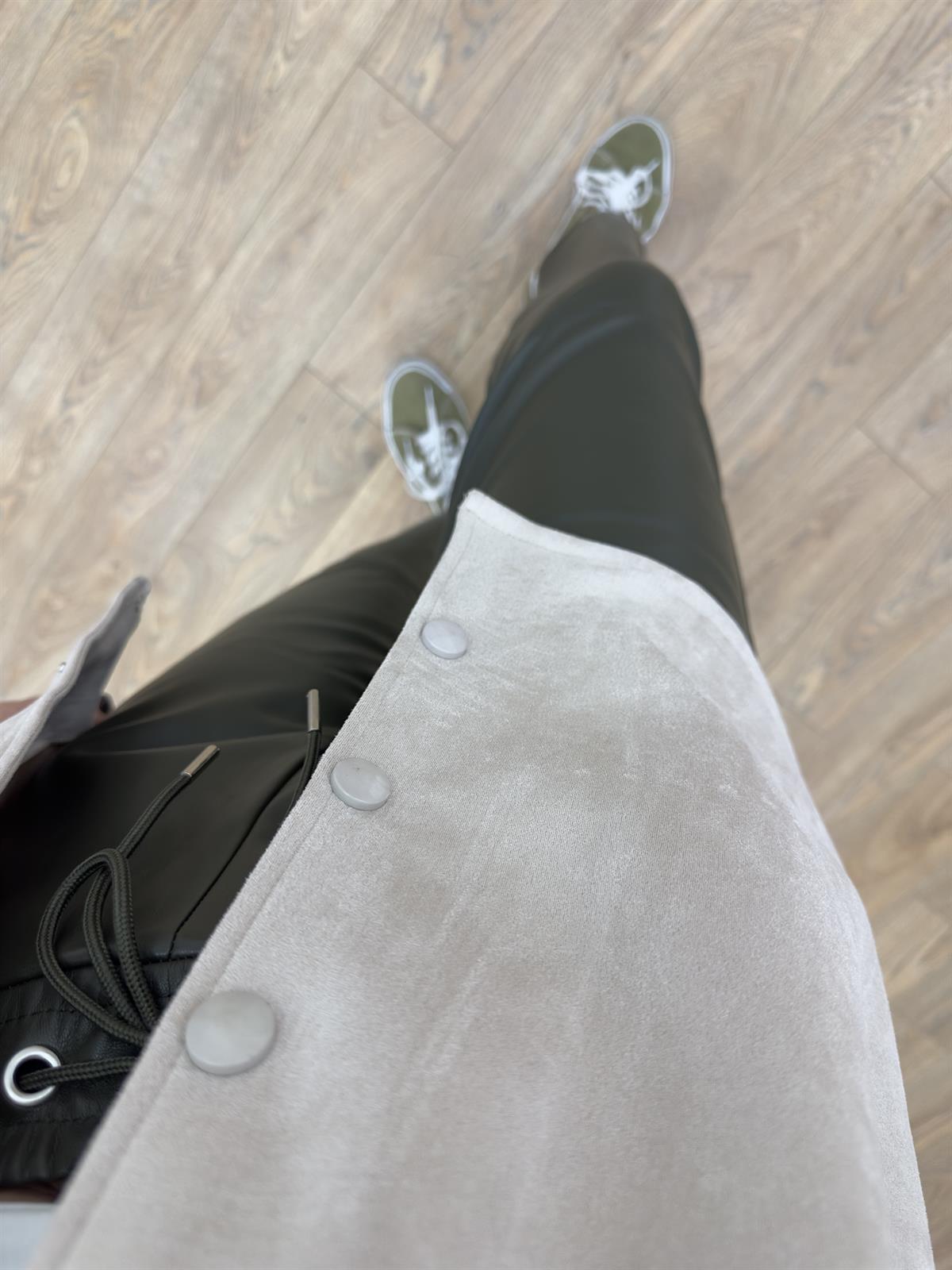 Orijinal Marka Çıtçıtlı Süet Gömlek - Taş