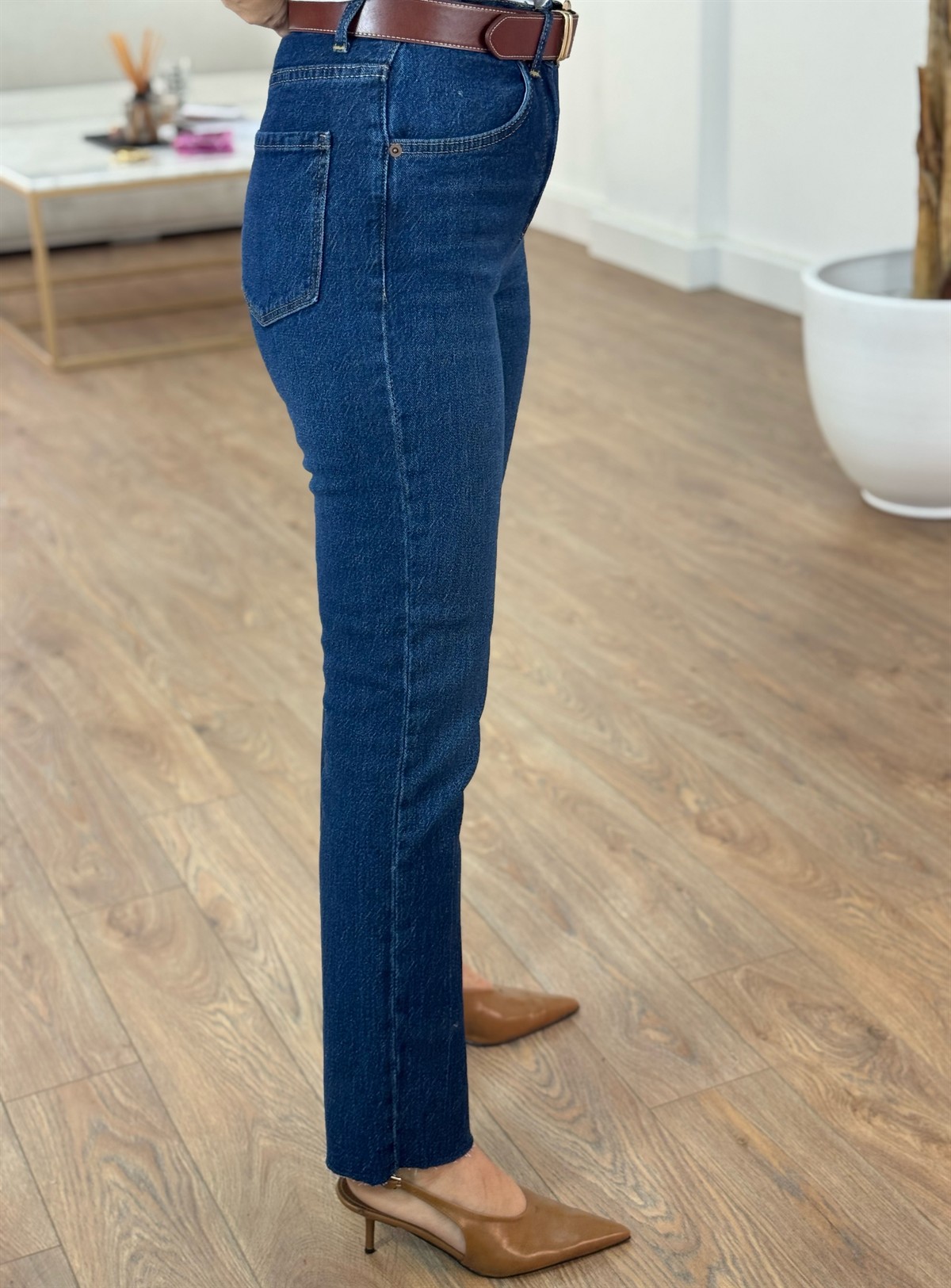 Orijinal Marka Kesik Paça Jean - Mavi