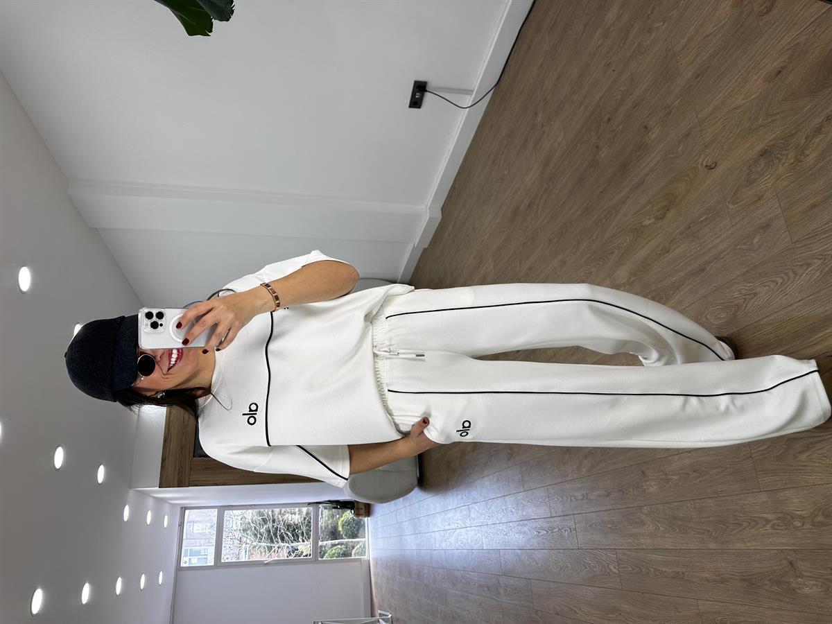 Orijinal Marka Modal Takım - Beyaz