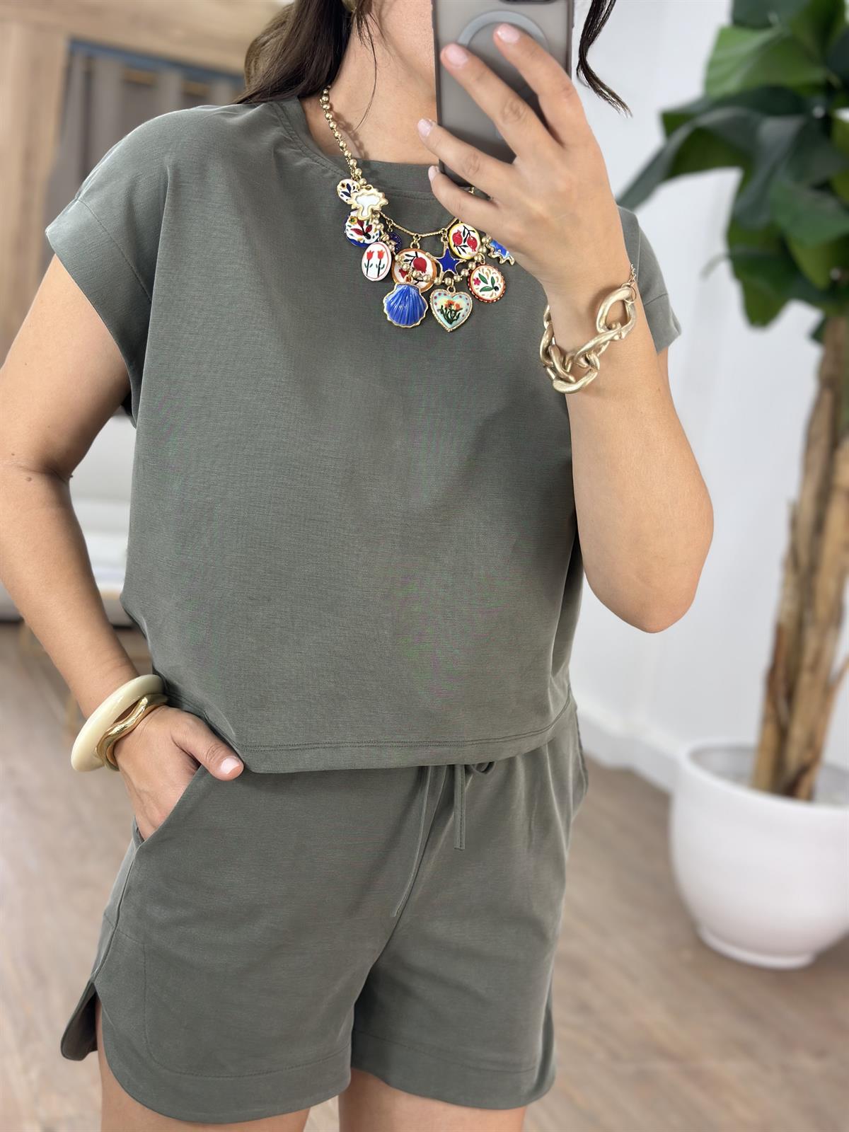 Orijinal Marka Model Modal Şortlu Takım - Haki