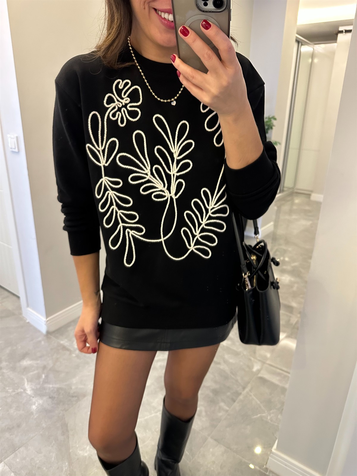 Orijinal Marka Nakışlı Sweatshirt - Siyah