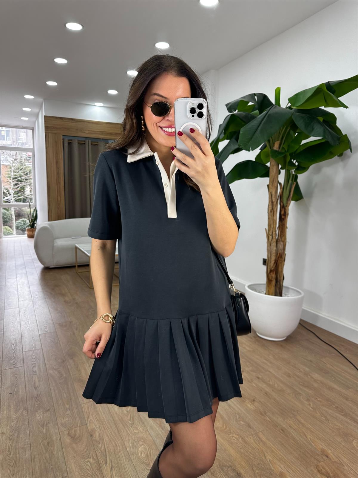 Orijinal Marka Pileli Polo Yaka Elbise 