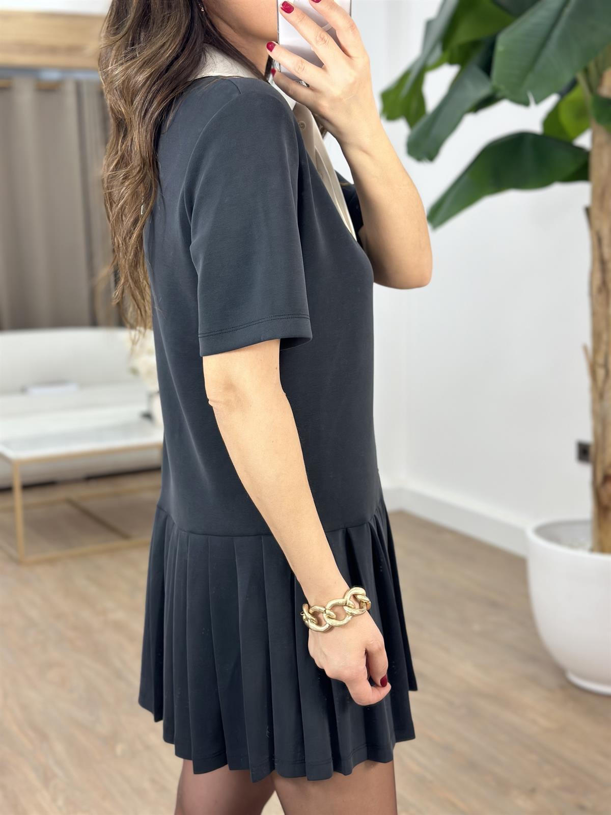 Orijinal Marka Pileli Polo Yaka Elbise 