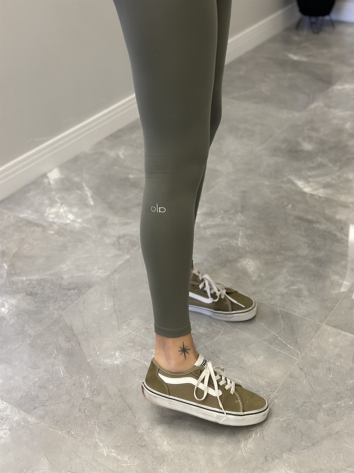 Orijinal Marka Toparlayıcı Tayt - Haki