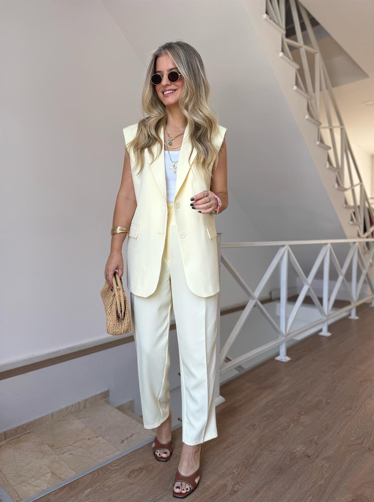 Orijinal Marka Yelek Pantolon Takım - Sarı