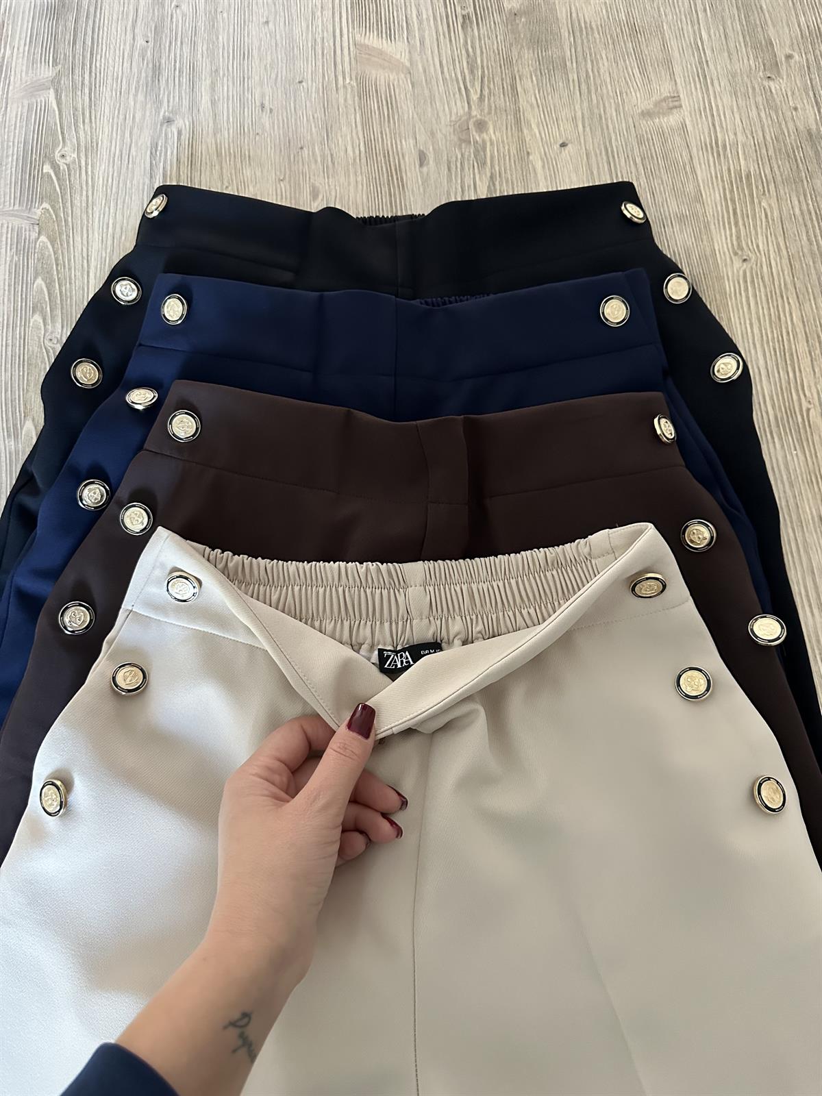 Orjinal Marka Arkası Lastikli Havuç Pantolon-Kahverengi