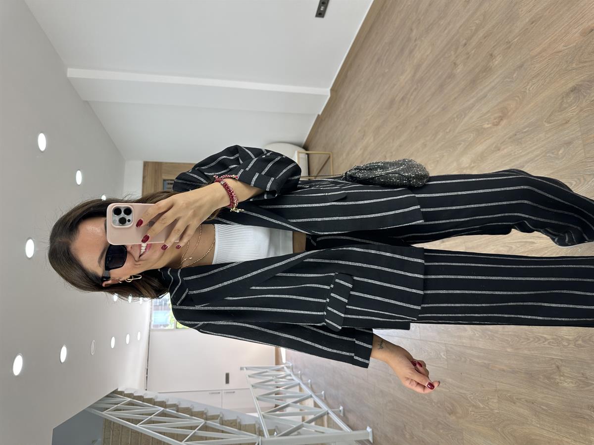 Orjinal Marka Ceketli Keten Takım-Siyah