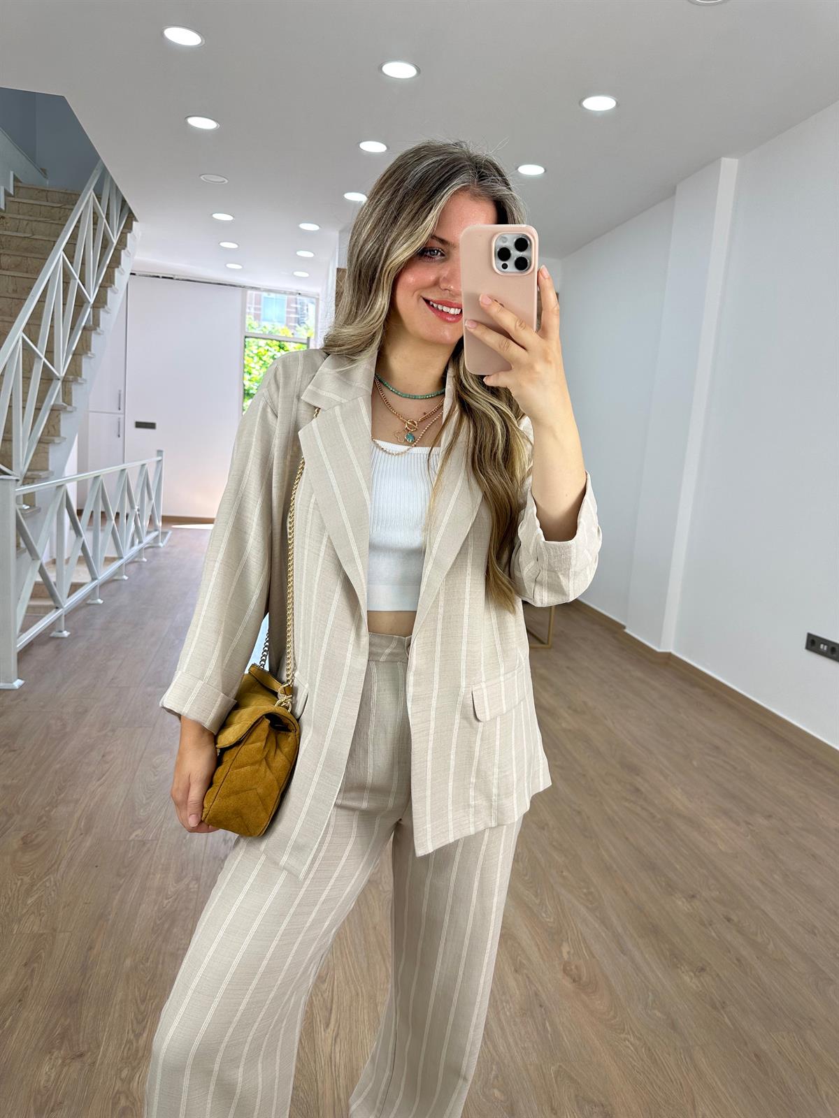 Orjinal Marka Ceketli Keten Takım-Taş