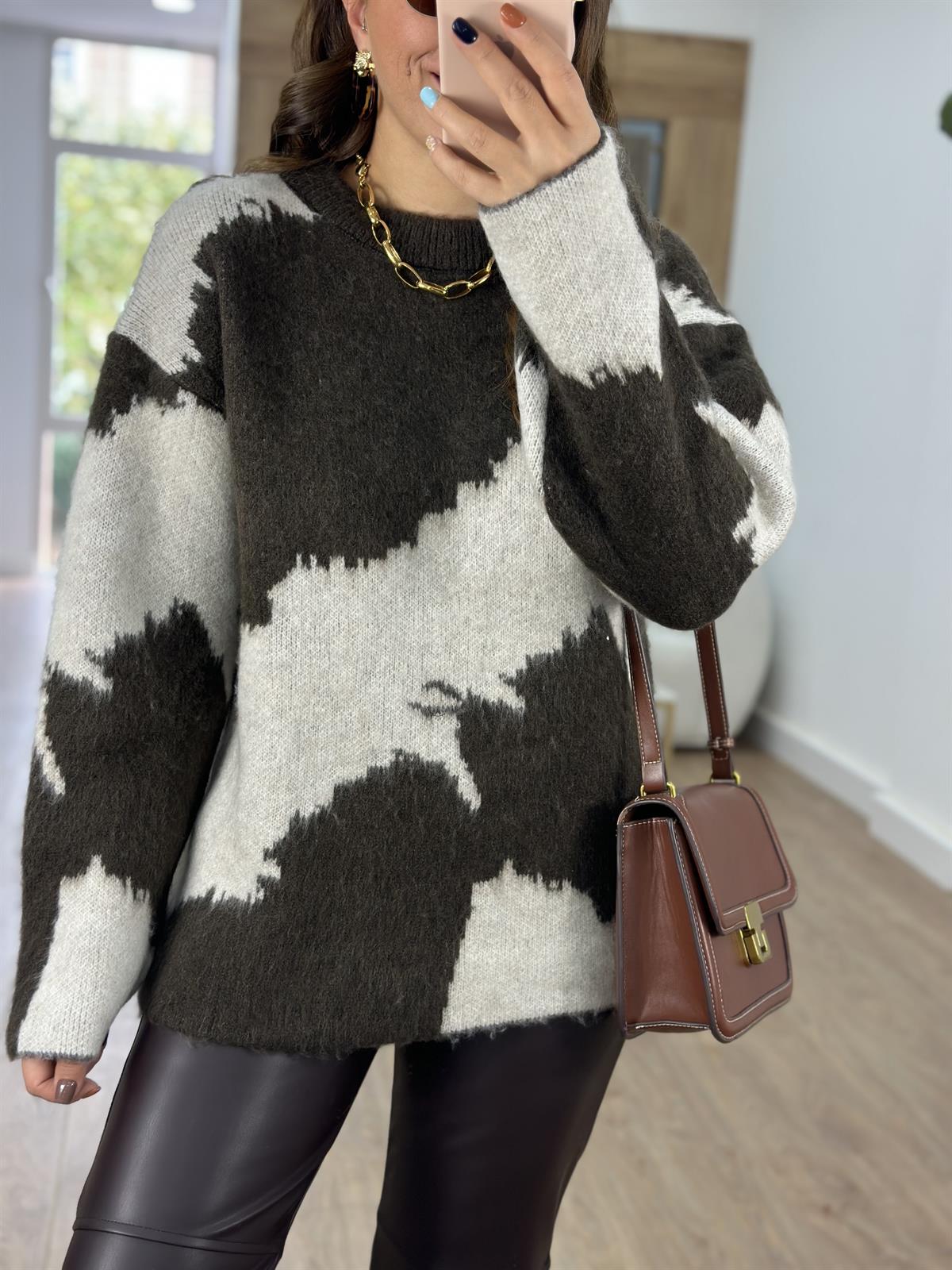 Orjinal Marka Desenli Yumoş Kazak-Kahverengi