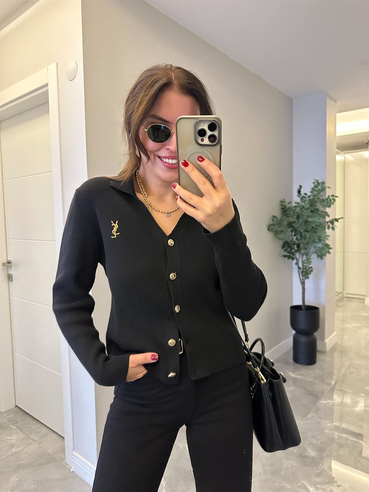 Orjinal Marka Gold Düğmeli Premium Hırka - Siyah