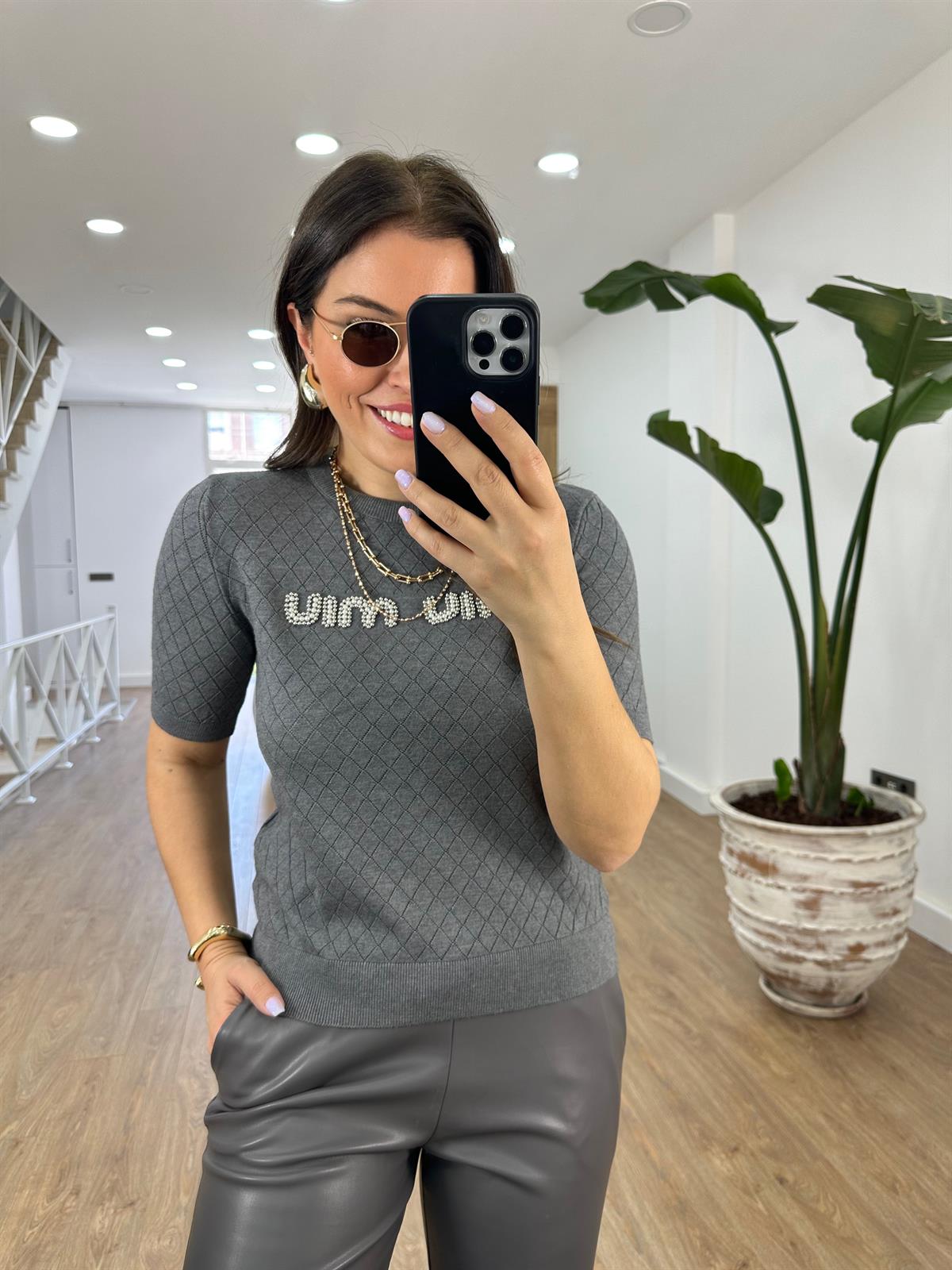 Orjinal Marka İnci Çakımlı Triko-Gri