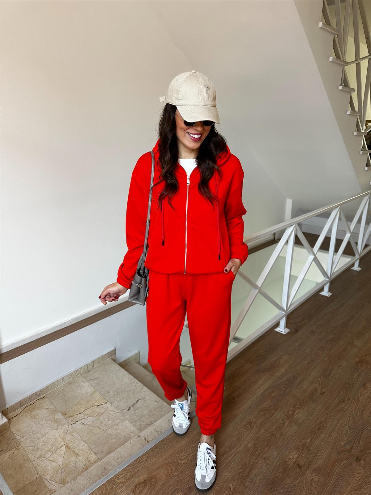 Orjinal Marka Kapüşonlu Eşofman Takımı - Kırmızı 