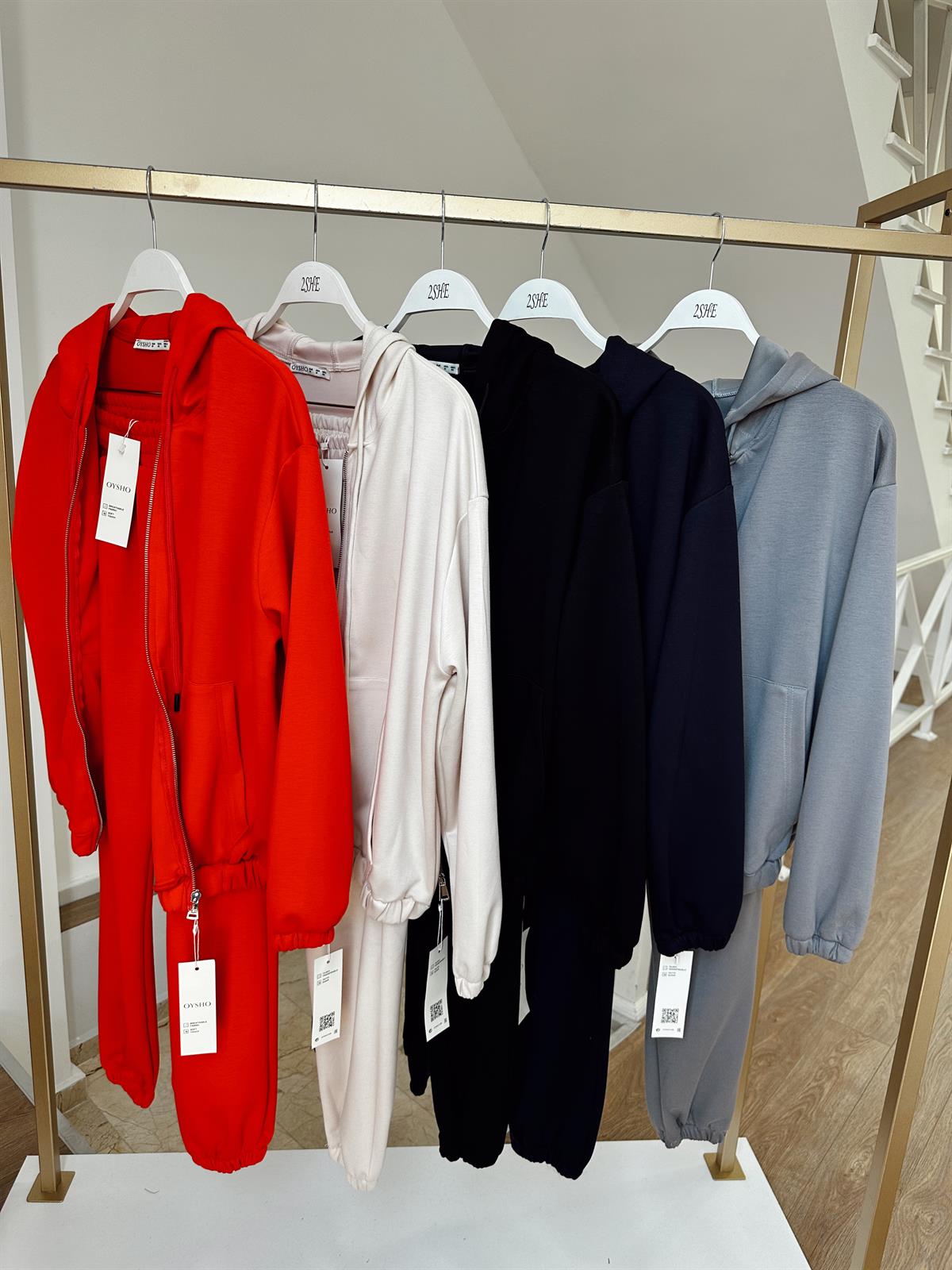 Orjinal Marka Kapüşonlu Eşofman Takımı - Kırmızı 