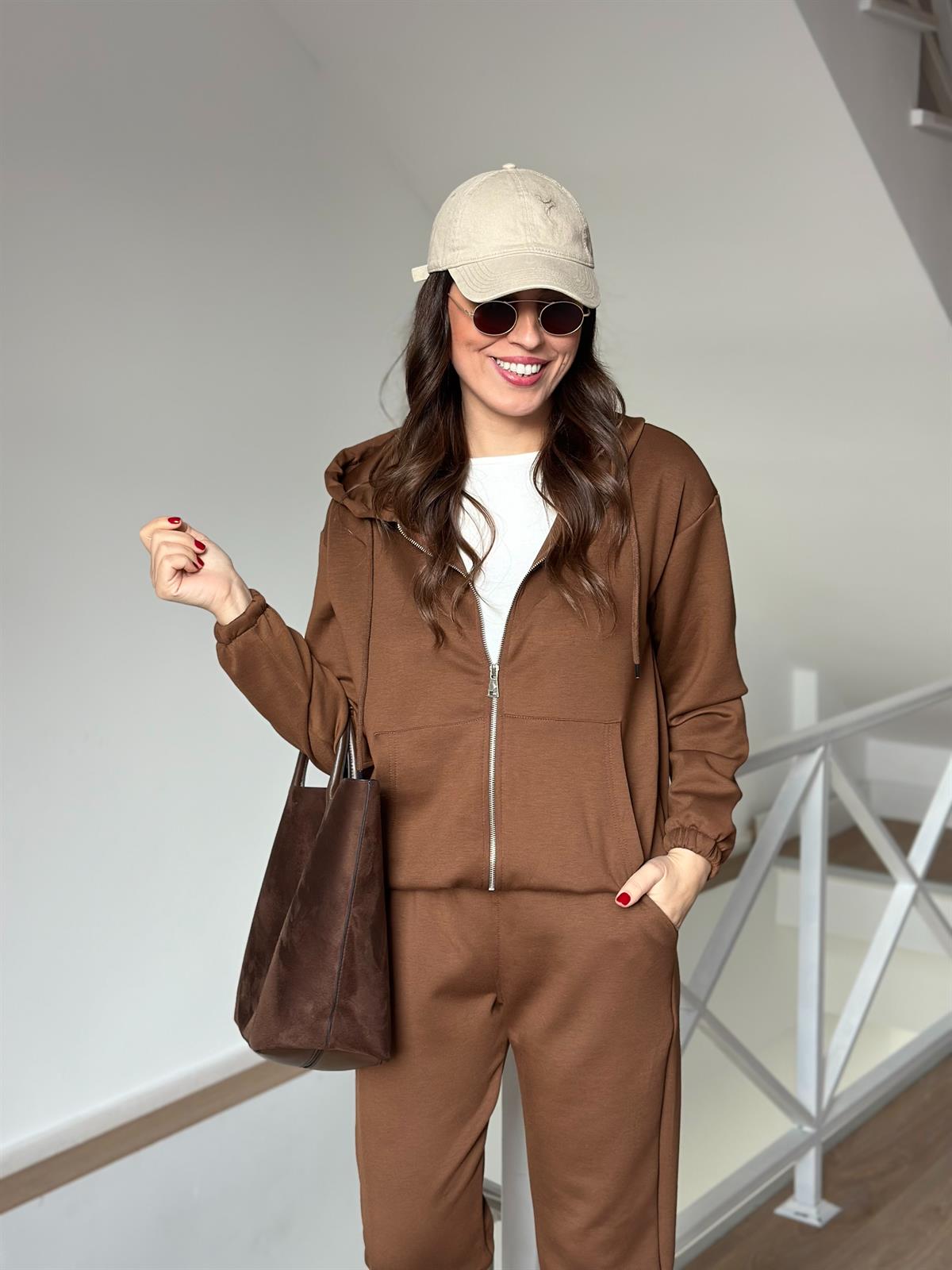 Orjinal Marka Kapüşonlu Eşofman Takımı - Kahverengi 