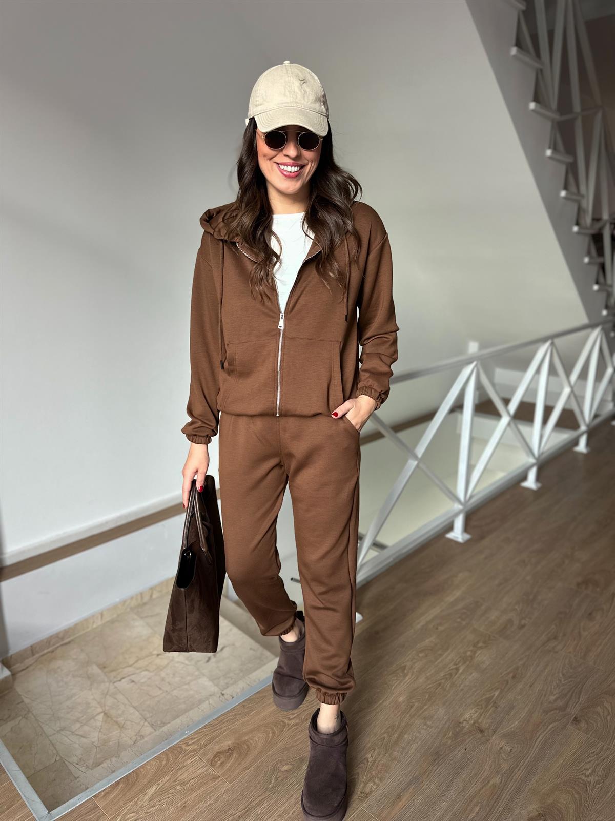 Orjinal Marka Kapüşonlu Eşofman Takımı - Kahverengi 