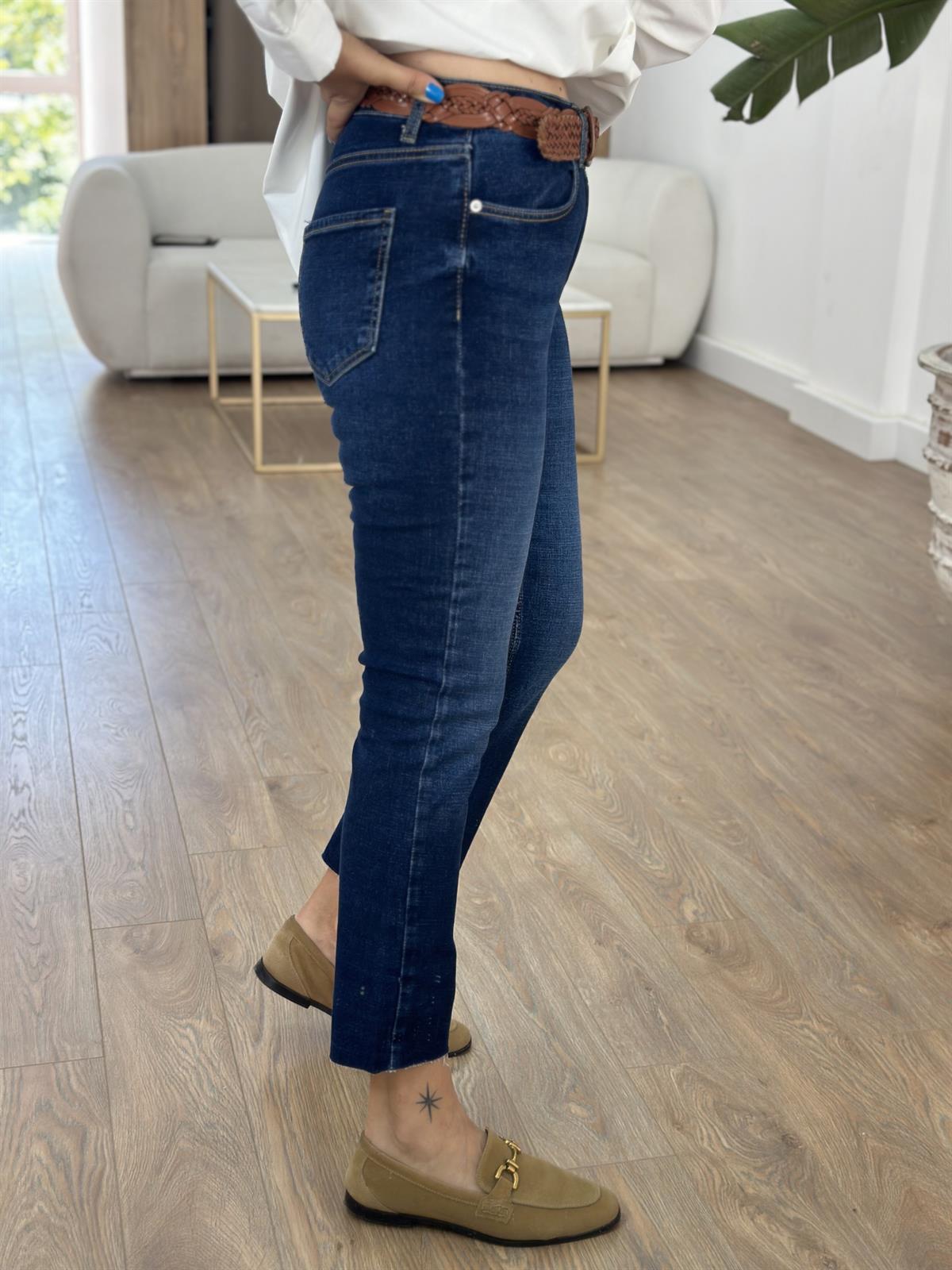 Orjinal Marka Kesik Paça Jean - Lacivert