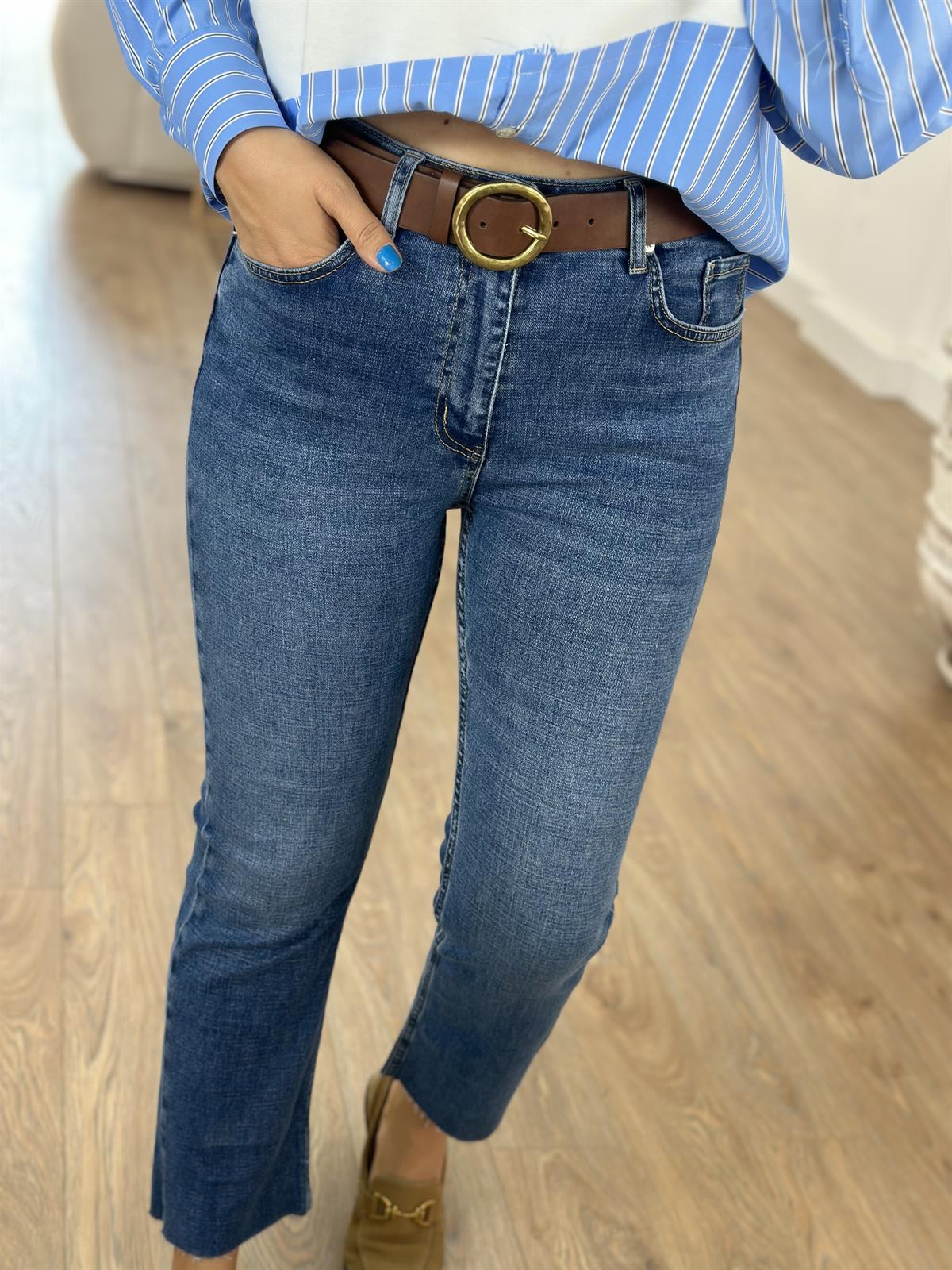 Orjinal Marka Kesik Paça Jean - Mavi