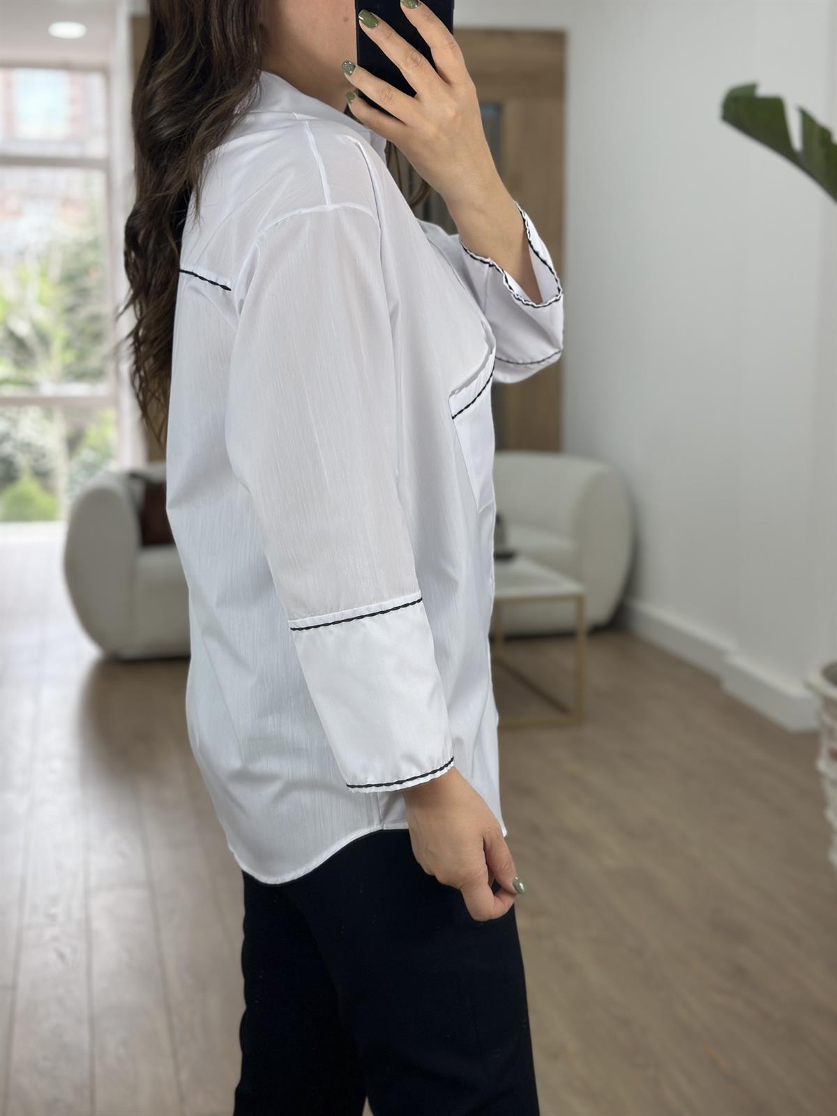 Orjinal Marka Model Dikiş Detaylı Gömlek