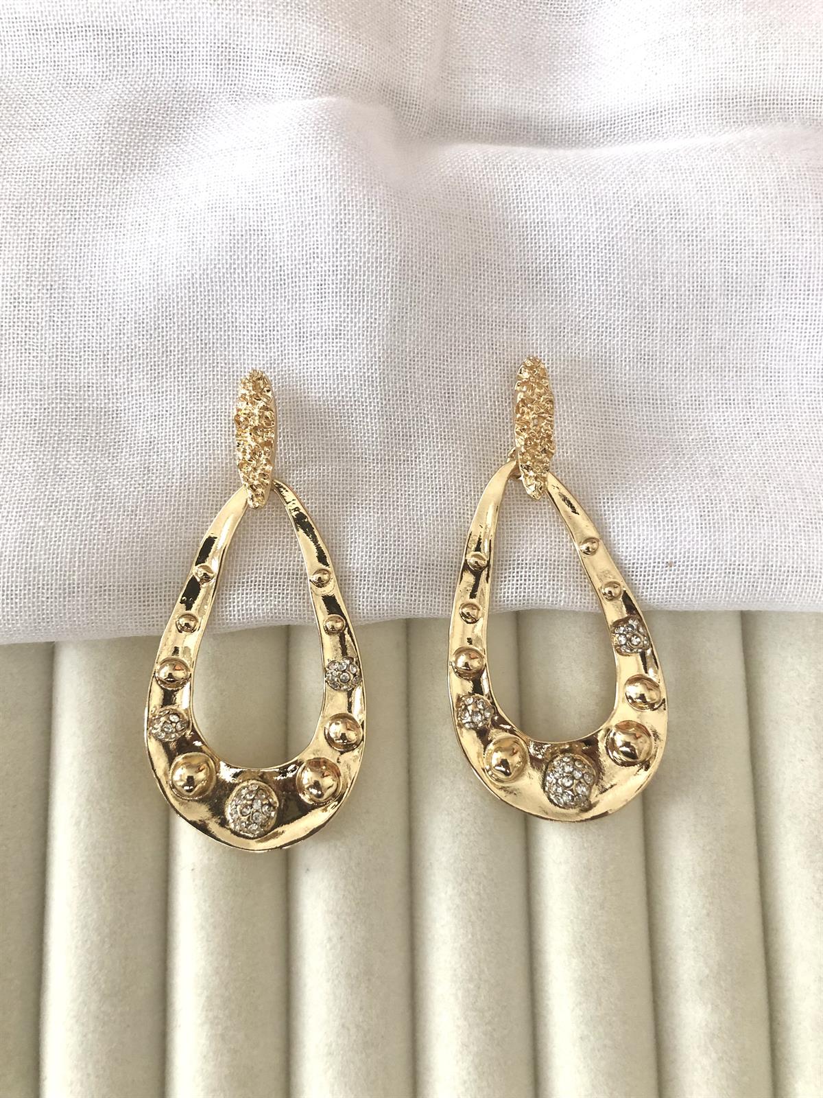 Oval Gold Plaka Taşlı Uzun Küpe