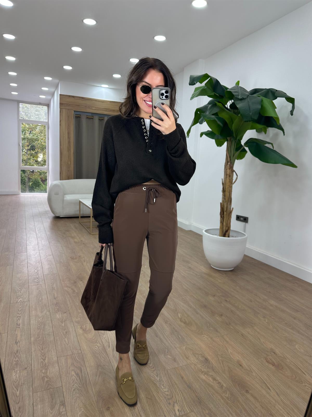 Özel Dokulu Mat Deri Pantolon - Kahverengi