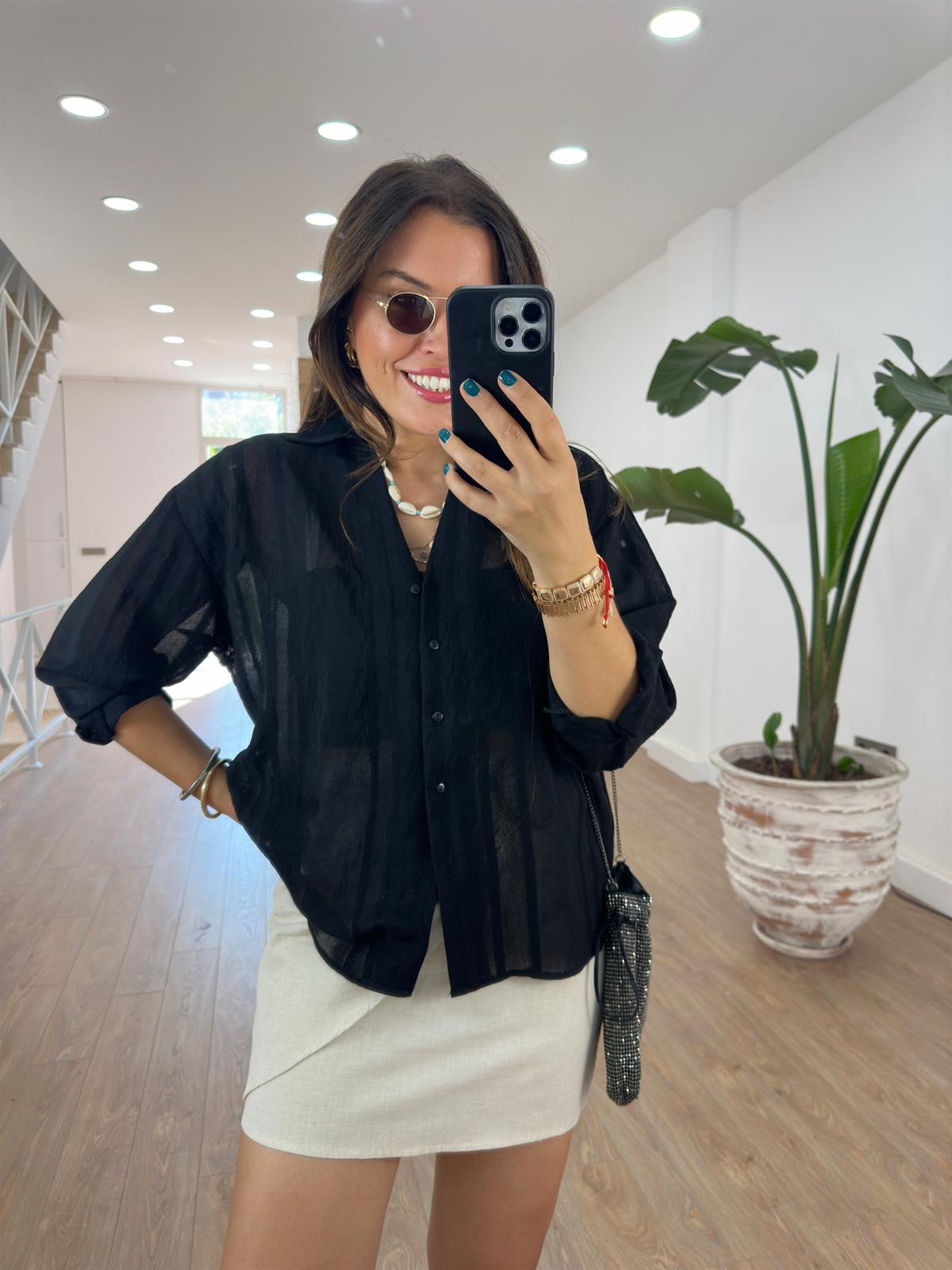 Özel Dokulu Transparan Gömlek-Siyah