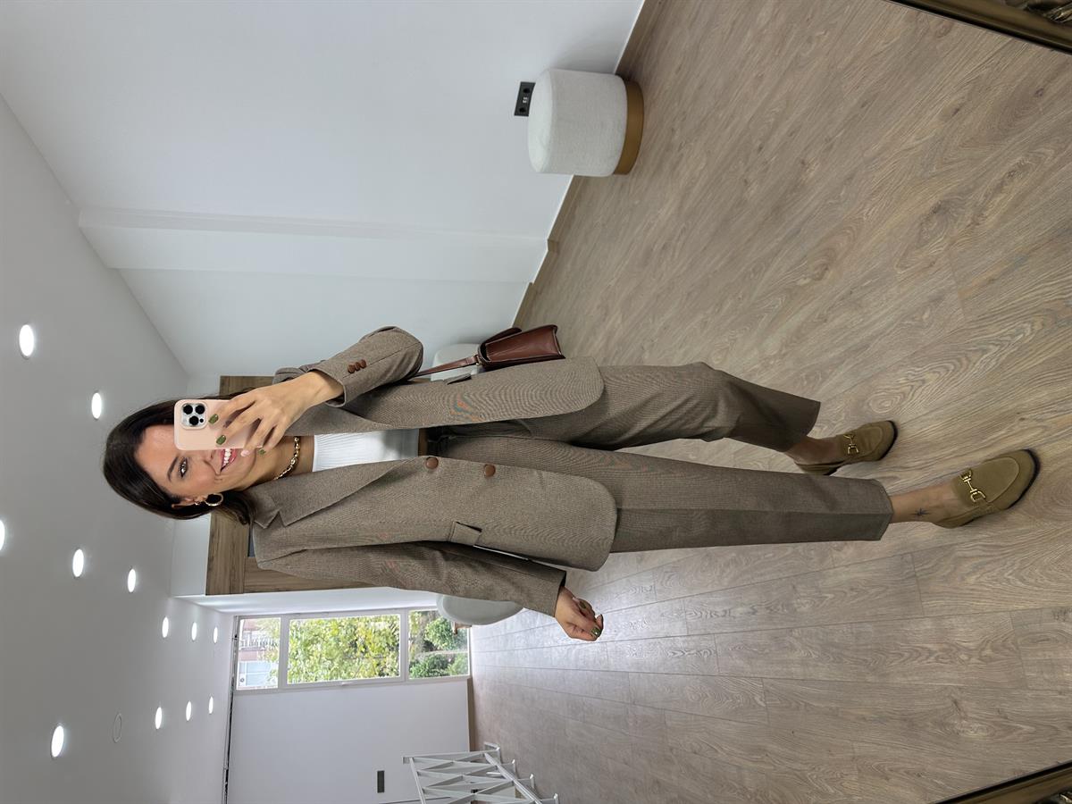 Özel Seri Çift Düğmeli Takım-Kahve