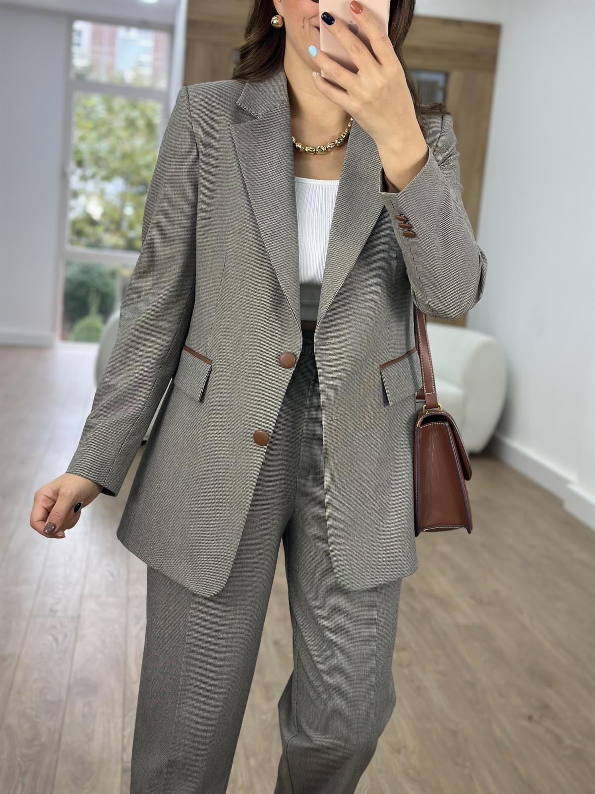 Özel Seri Deri Garnili Takım-Gri