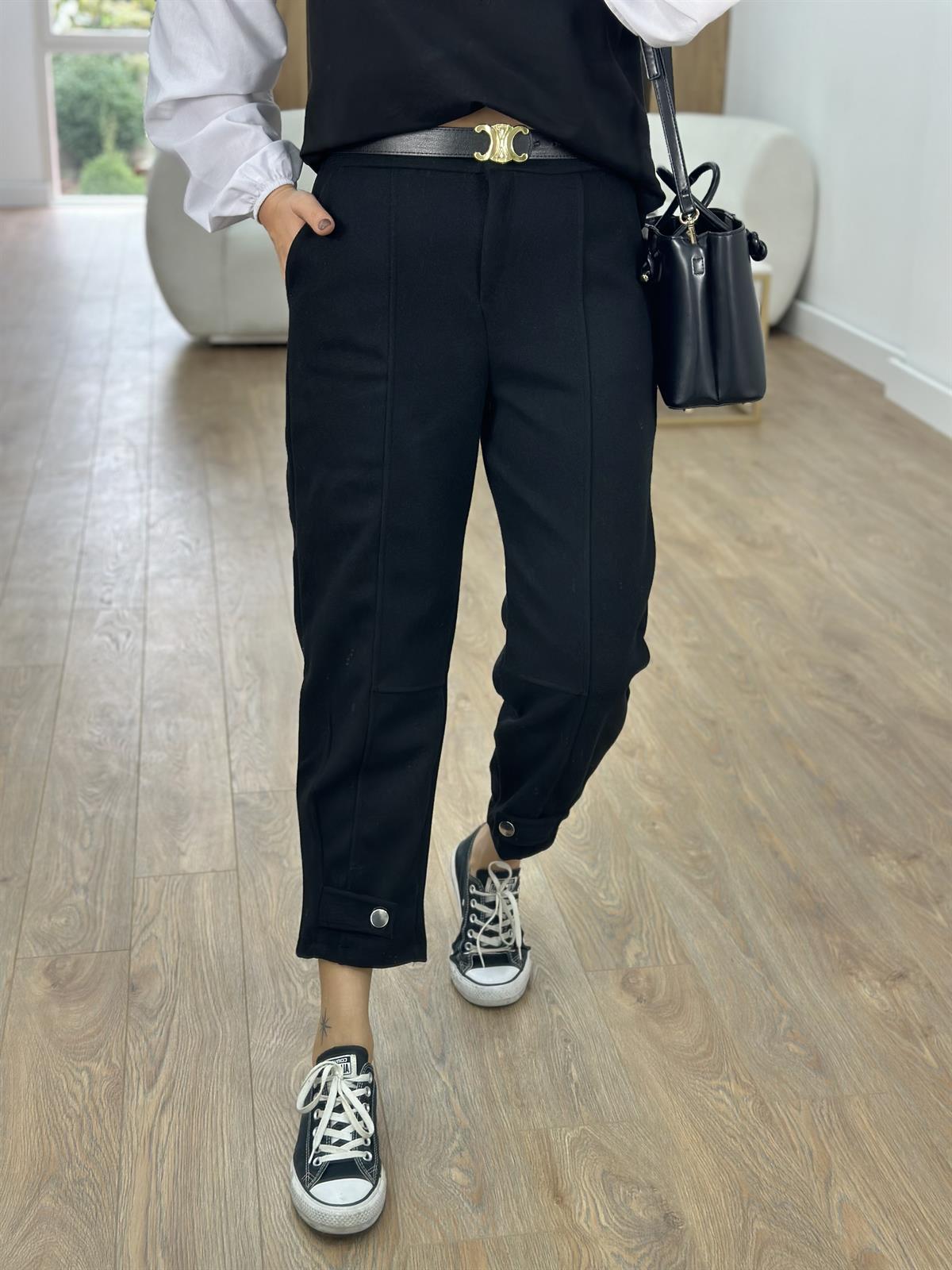 Paçası Düğmeli Kaşe Pantolon-Siyah