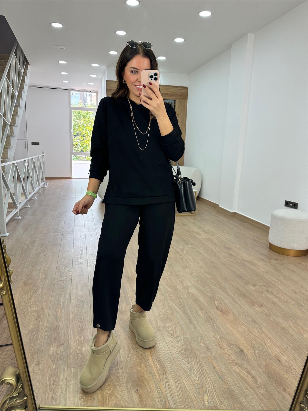 Paçası Düğmeli Modal Takım-Siyah