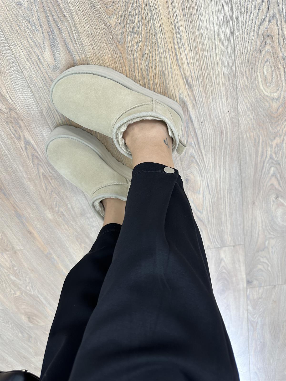 Paçası Düğmeli Modal Takım-Siyah