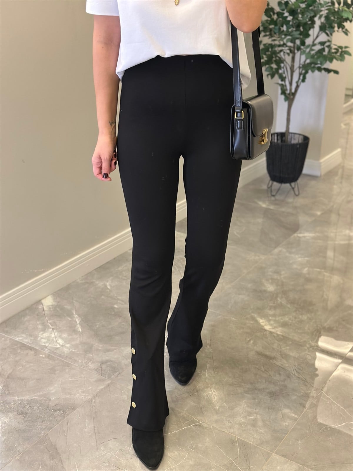 Paçası Gold Düğmeli Tayt Pantolon - Siyah