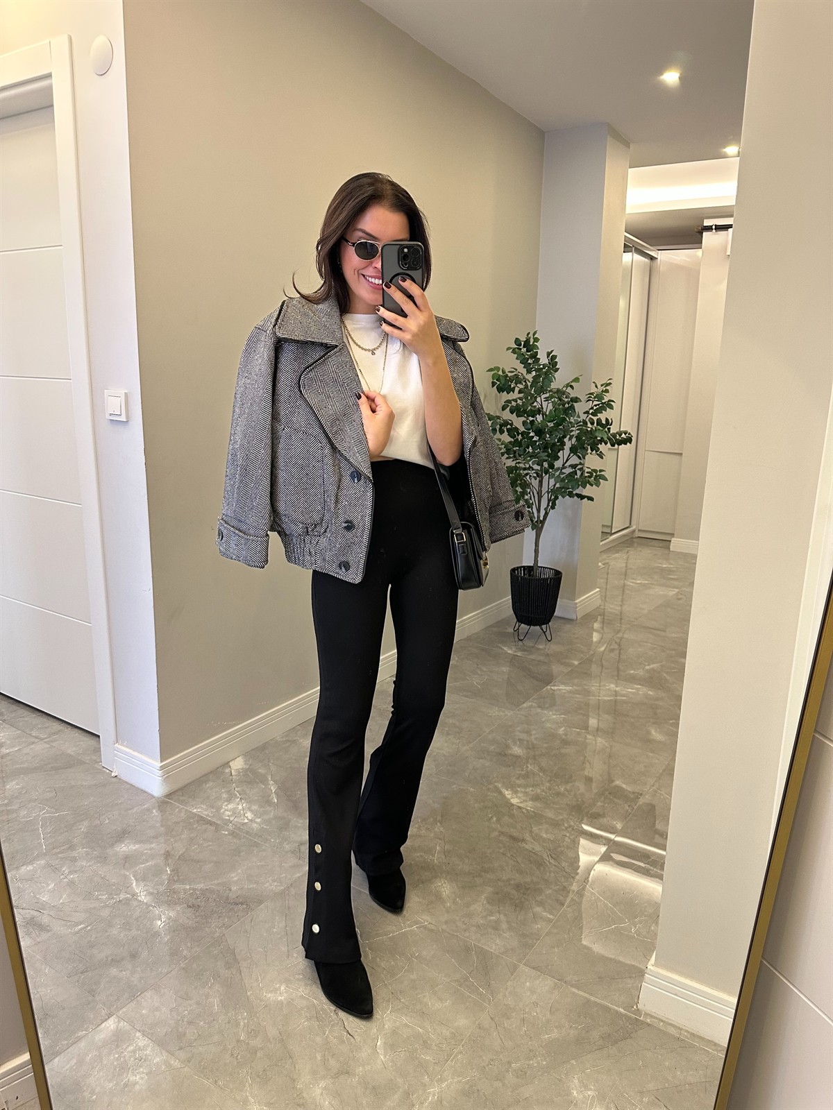 Paçası Gold Düğmeli Tayt Pantolon - Siyah