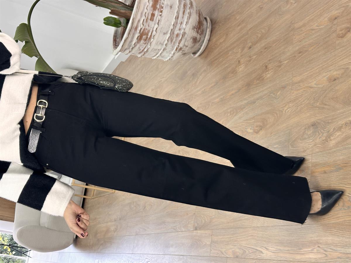 Paçası Kesik Bol Paça Pantolon - Siyah