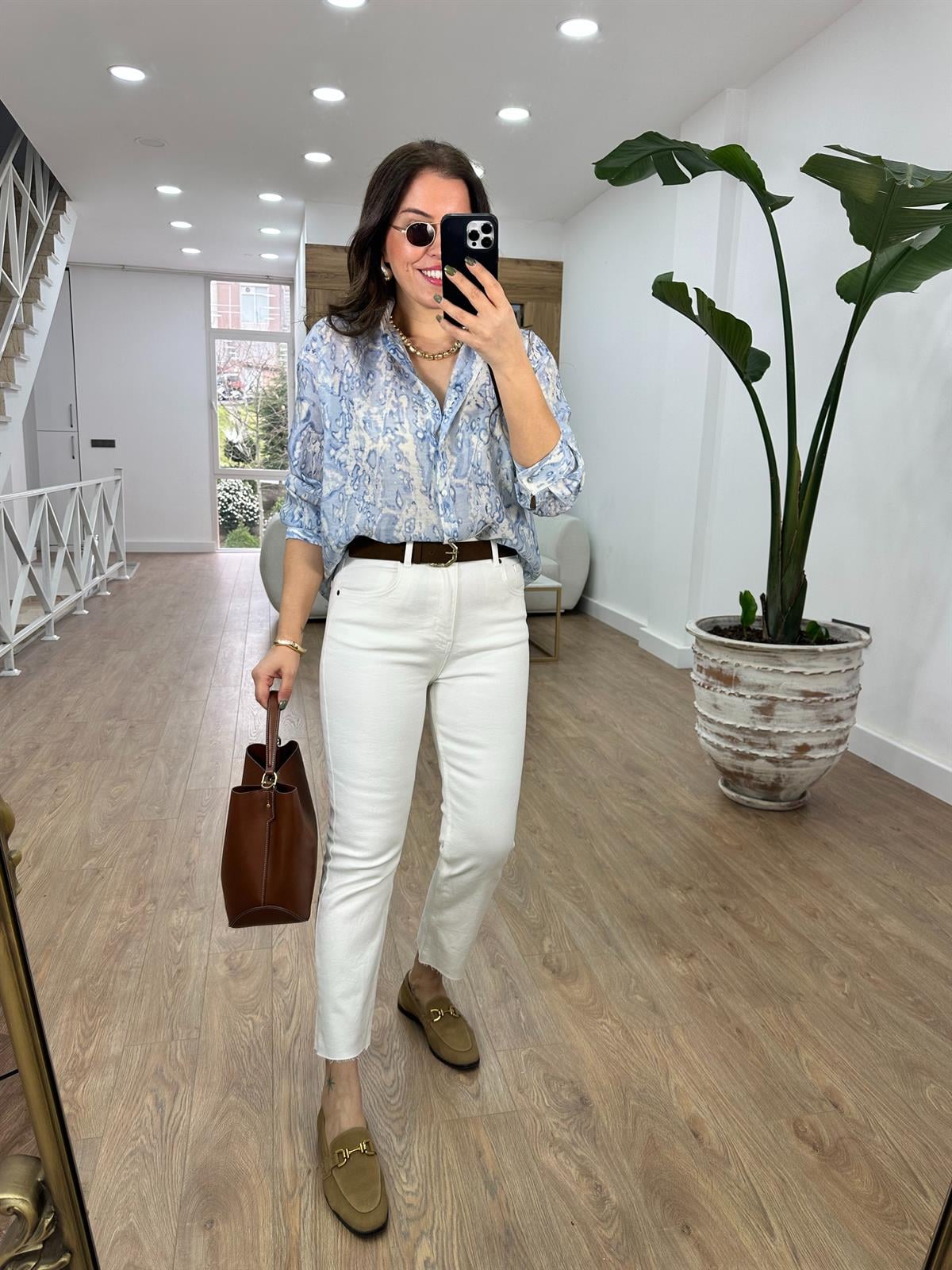 Paçası Kesik Boyfıt Jean-Beyaz