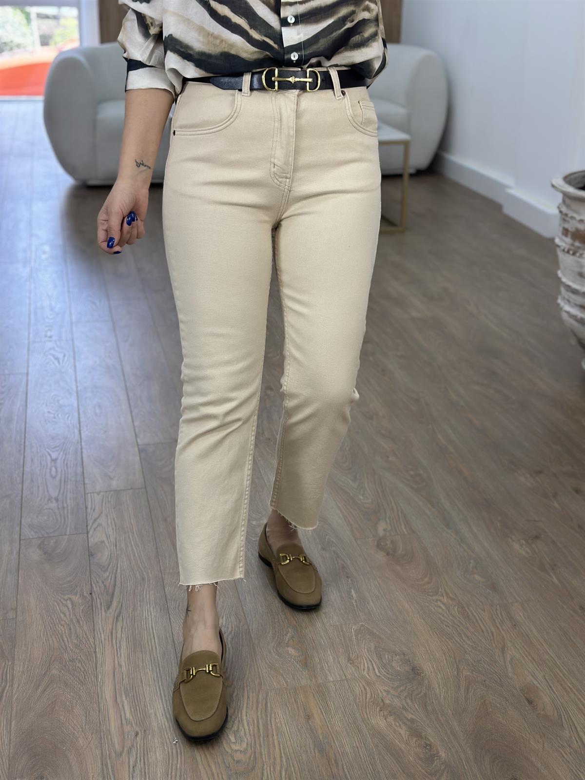 Paçası Kesik Boyfıt Jean-Taş
