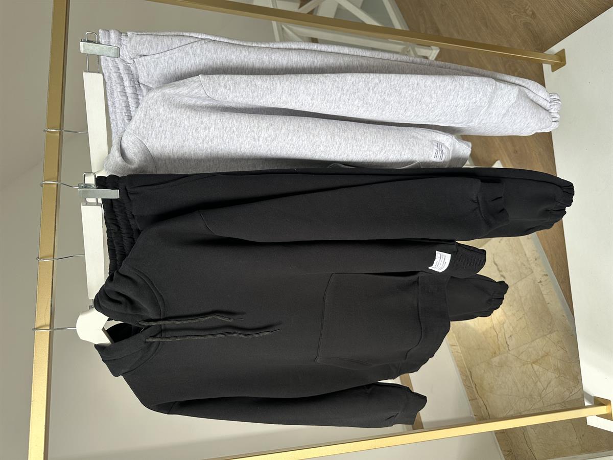 Pamuklu İçerisi Şardonlu Eşofman Takımı-Siyah