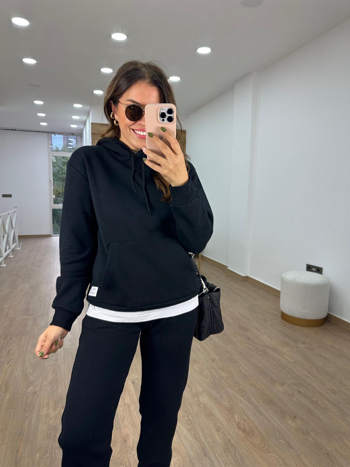 Pamuklu İçerisi Şardonlu Eşofman Takımı-Siyah