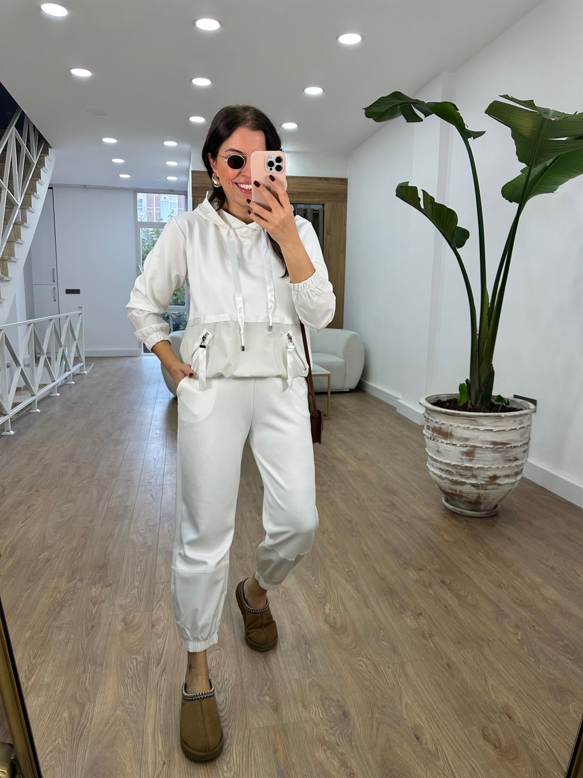 Paraşüt Kumaş Detaylı Eşofman Takımı-Beyaz