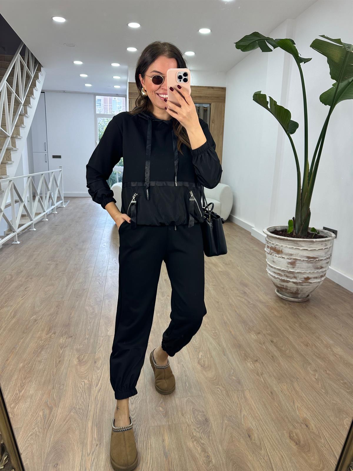 Paraşüt Kumaş Detaylı Eşofman Takımı-Siyah