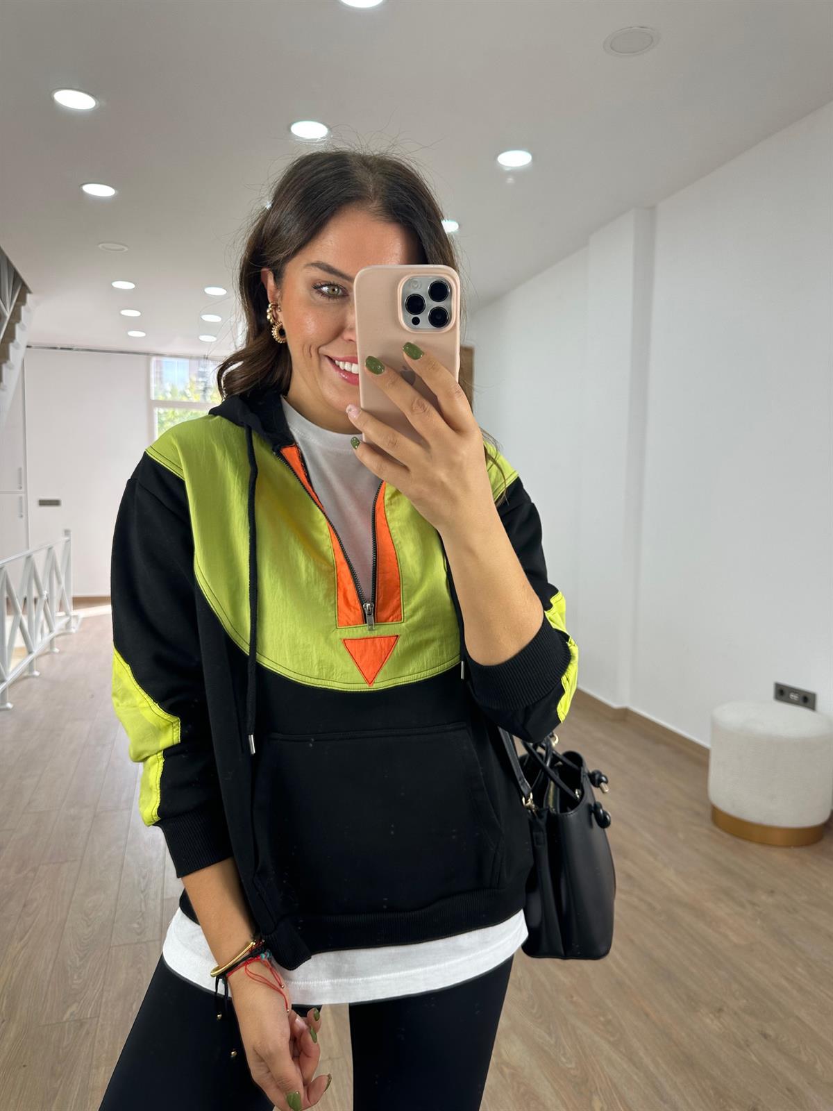 Paraşüt Kumaş Detaylı İçerisi Şardonlu Sweat-Neon Yeşil