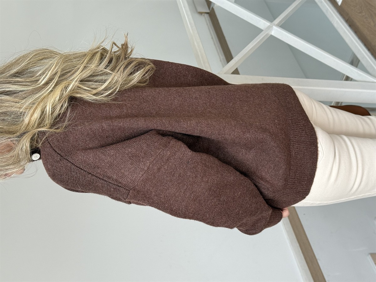 Patlı Düğmeli Kazak - Kahverengi