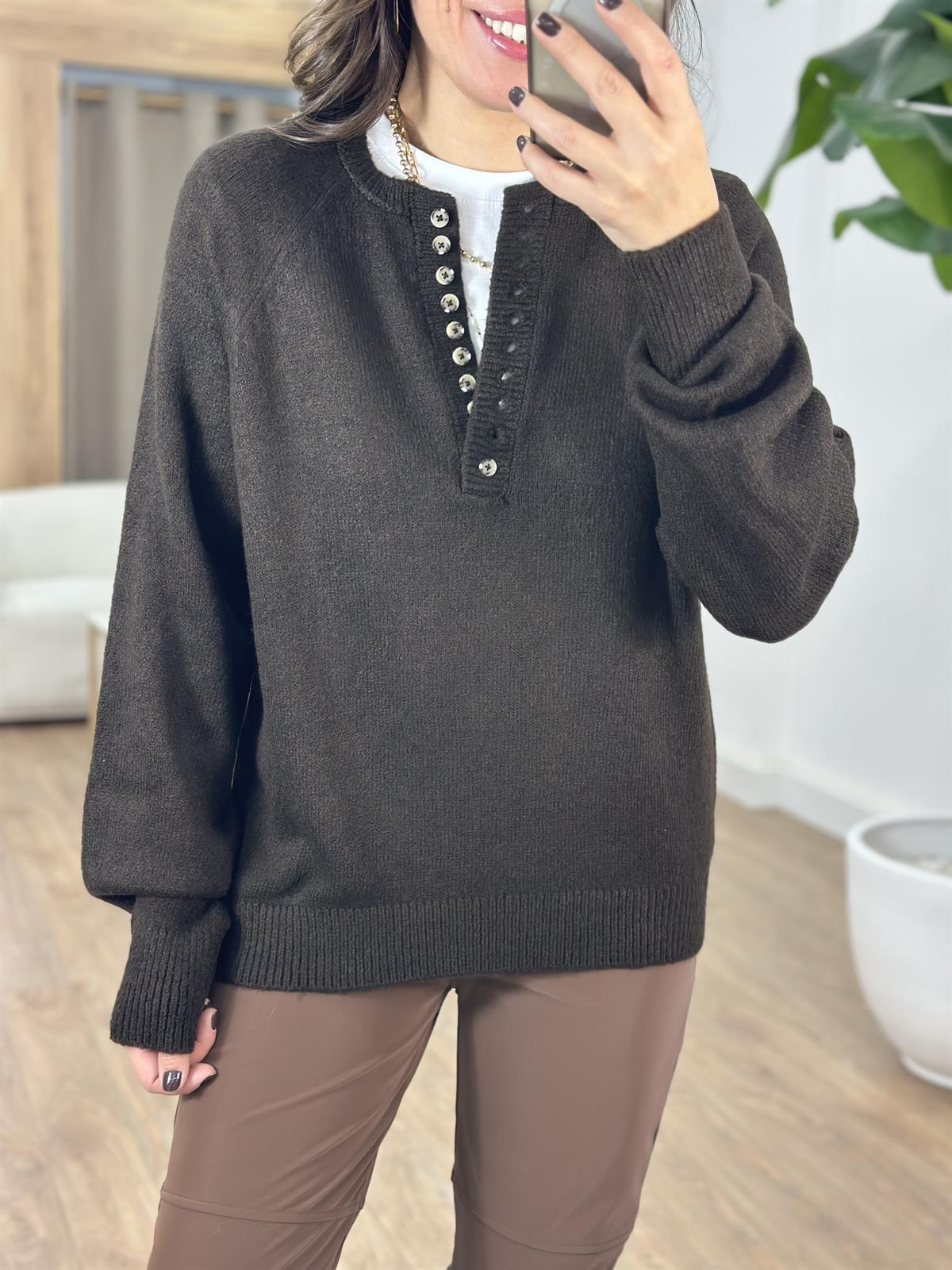 Patlı Düğmeli Kazak - Koyu Kahve